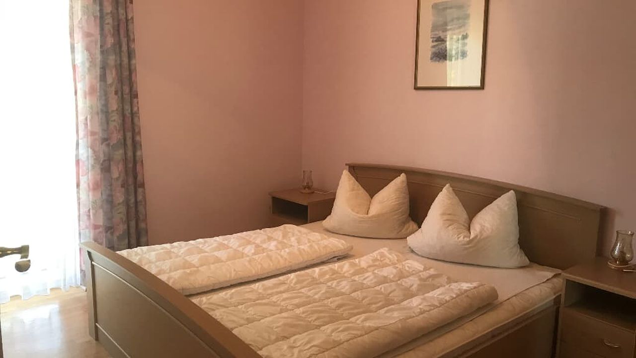 App-12-SchlR-1 App-12-SchlR-1